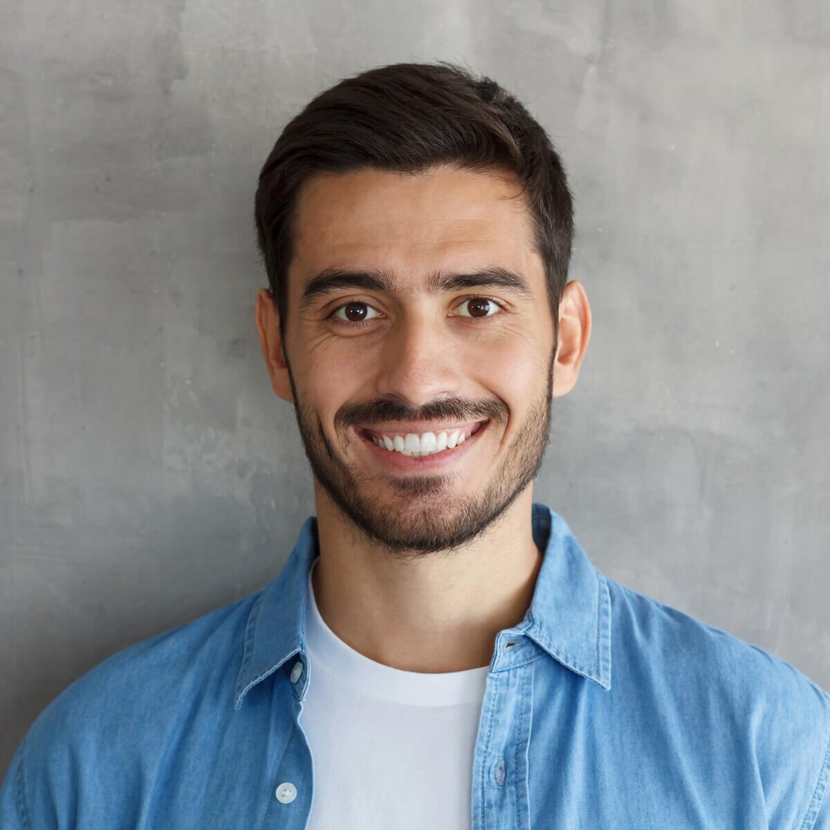 horizontal headshot of young man wearing blue deni dwyj6mx.jpg